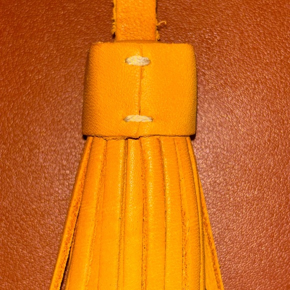 Portland Leather Goods Jumbo Sunflower Tassel EUC - Picture 3 of 4